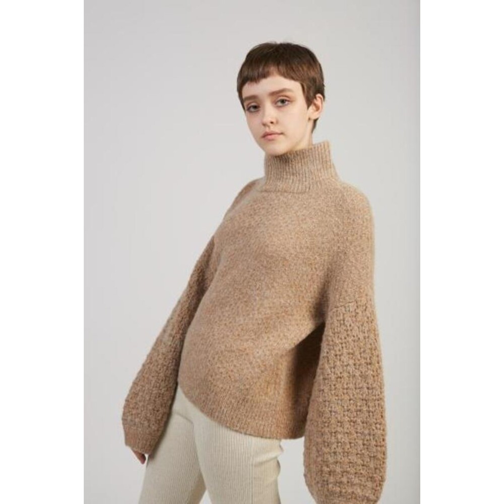 Wol Hide Tulip Sleeve Sweater, Wheat, SIze M/L